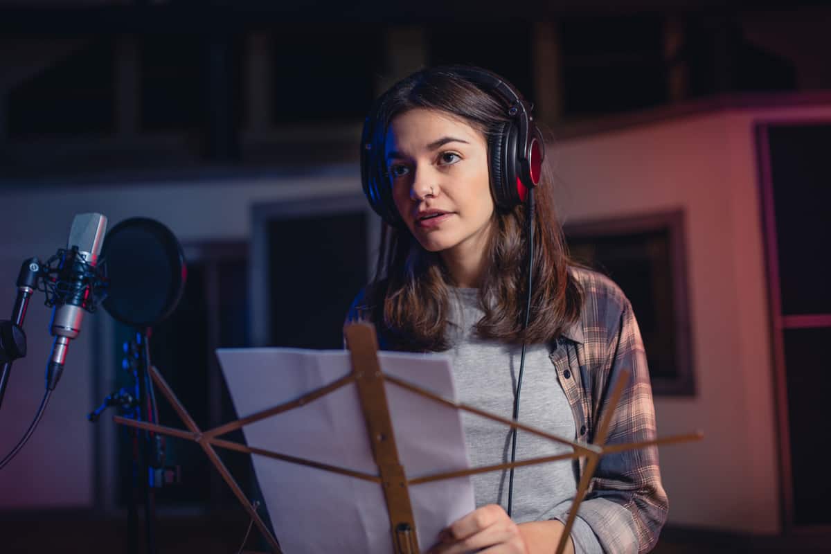 Female Voice Acting Tips Books Quotes Videos By Female Pros 